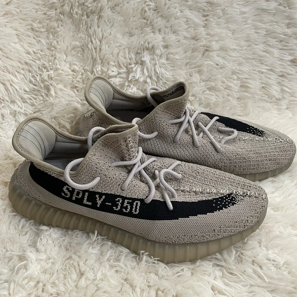 Adidas Yeezy Boost 350 V2